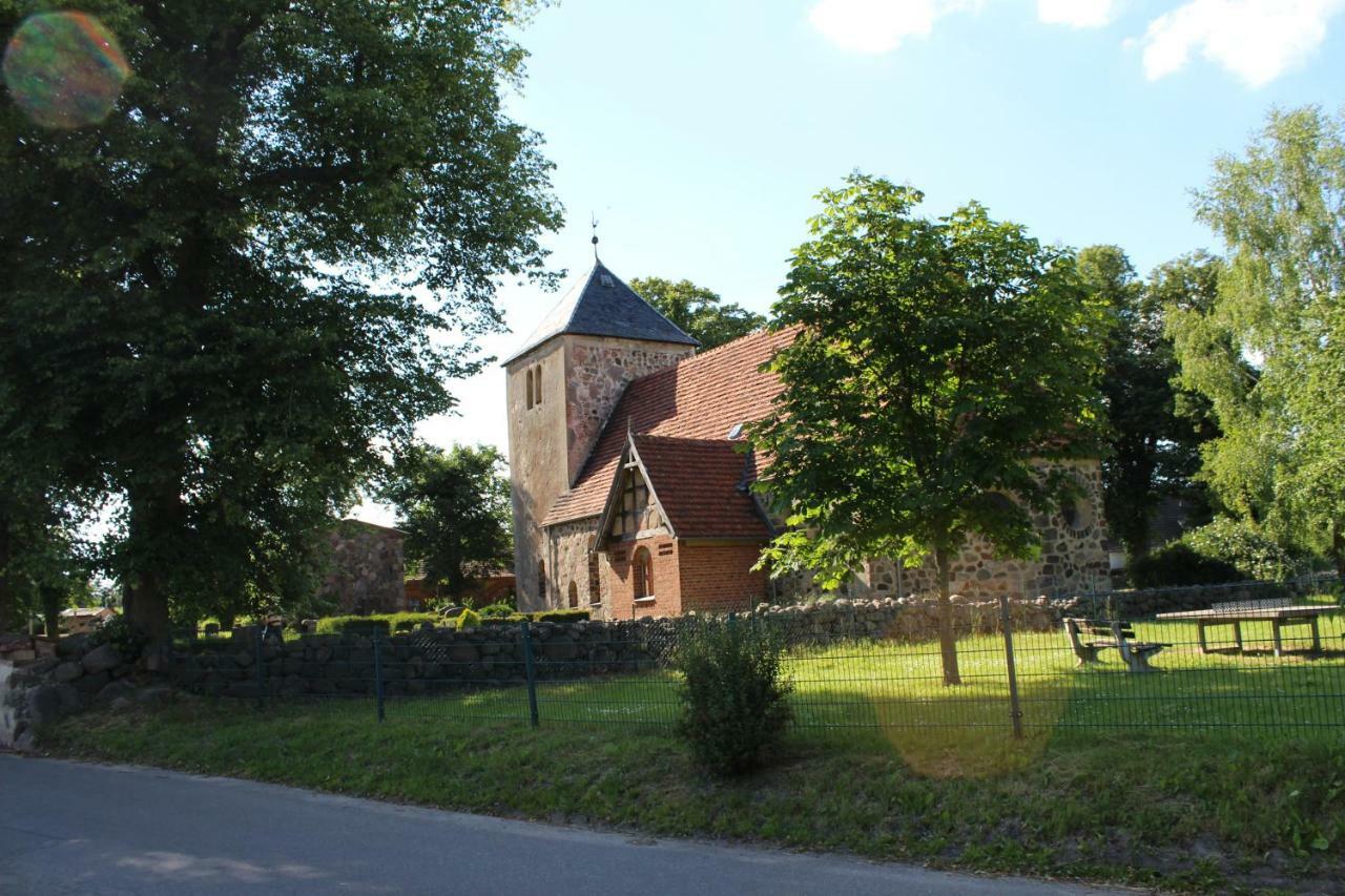 Bungalow Gross Dratow Bagian luar foto