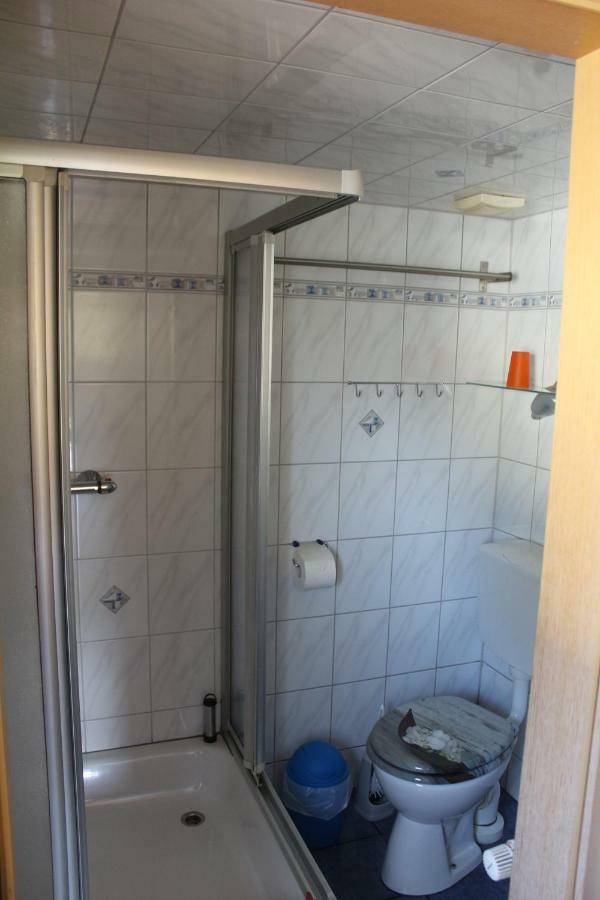 Bungalow Gross Dratow Bagian luar foto